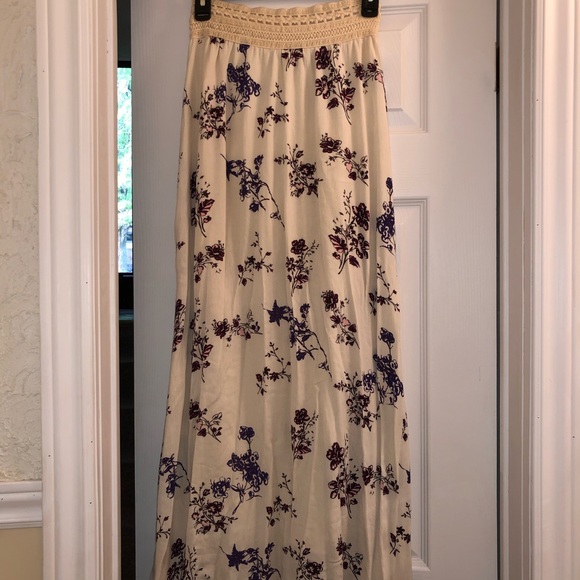 Maxi Skirt - Picture 1 of 3